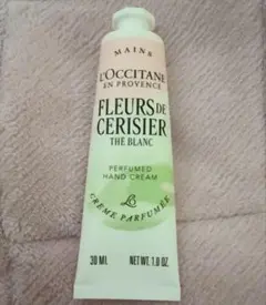 L'OCCITANE テ・ブラン　サクラ　パフュームド　ハンドクリーム　30mL