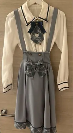 Amavel Stately Emblemシリーズ ショートパンツ、ベストセット - メルカリ
