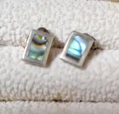 Item thumbnail for item d11bc3e7-21b4-4391-ac75-43ed413e2025