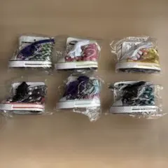 鬼滅の刃スニーカーとマスコットセット