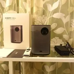 週末限定値下げ xgimiのHalo+ 純正スタンド付き 箱付き 美品 週末限定値下げ xgimiのHalo+ 純正スタンド付き 箱付き 美品