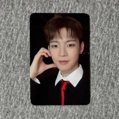 2025年最新】onf ヒョジンの人気アイテム - メルカリ