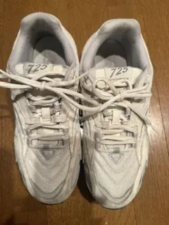 new balance 725 ホワイト スニーカー