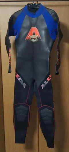 Aleeda ウェットスーツ