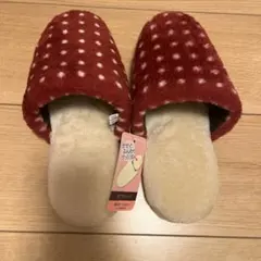 赤色ドットスリッパ
