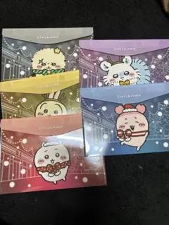 ちいかわ　セブンイレブン　コラボ　フラットケース　クリスマス