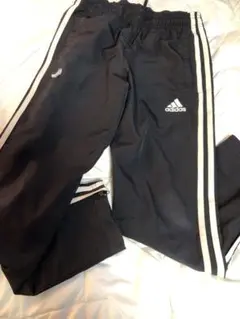 お値下げ　adidas ストライプ ピステパンツ 黒　140