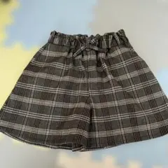 新品未使用　チェック柄ハーフパンツ 130サイズ