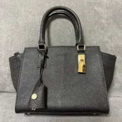 お値下げ■華やか■サマンサタバサ■ショルダー＆ハンドバッグ■使いやすいサイズ