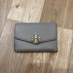 TORYBURCHトリーバーチ ベージュ　財布のサムネイル