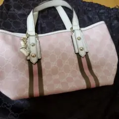 GUCCI　GGキャンバスチャームつきミニトート