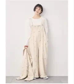 刺繍入りオーバーオール（クリーム・デニム）