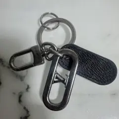 Item thumbnail for item 0af42f9b-1315-4d4c-887b-bc2793ff3a58