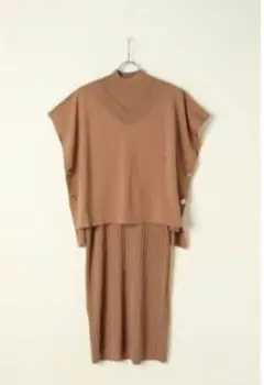 ☆グレースコンチネンタル　ポンチョ付きニットワンピース