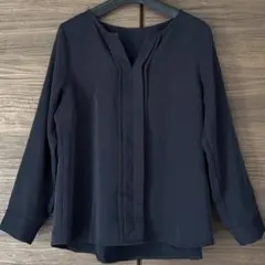 ロペピクニック　キーネックピンタックシフォンブラウス　通勤コーデ