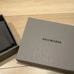 BALENCIAGA グレー ボックスのサムネイル
