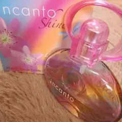 サルヴァトーレ フェラガモ インカントシャイン