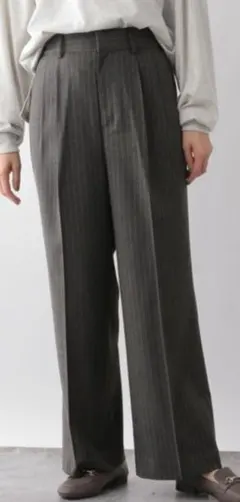 うつくシルエット　ワイドパンツ　グレー　ストライプ