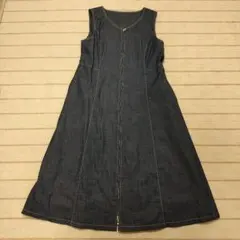 【TO BE CHIC】フロントジップ デニム ノースリーブ ワンピースのサムネイル