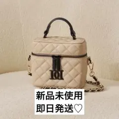 ダーリッチ バイカラーキルティングスクエアミニバッグ BEG Darich バイカラーキルティングスクエアミニバッグ BEG ベージュ