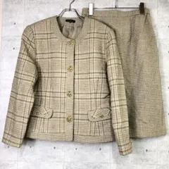 ゴールドボタン チェック柄 ツイード ノーカラージャケット スカートスーツ