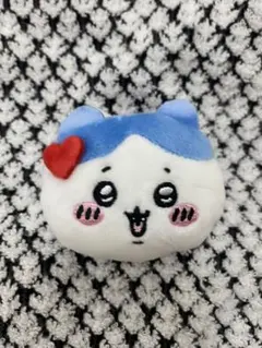 ちいかわ　なかよしぬいぐるみバッジ　ハチワレ