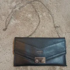 GUESS　チェーンショルダーバッグ　クラッチバッグ