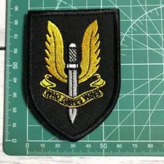 【Z416】ミリタリー パッチ ワッペン サバゲー WHO 黒 金 ベルクロ