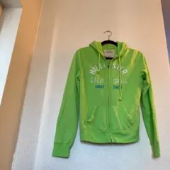 レディースパーカー　HOLLISTER Mサイズ
