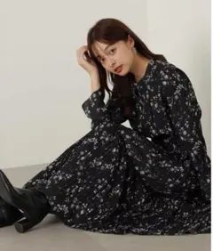 美品フラワープリントワンピースPROPORTION BODY DRESSING