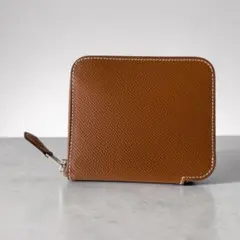 【新品未使用】HERMES シルクイン コンパクトのサムネイル