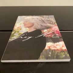 パリマダム グレイヘア スタイル