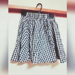 チェック柄スカート