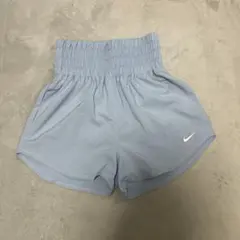 ナイキ　NIKEペールブルー クロスハーフパンツ　ショートパンツ　トレーニング