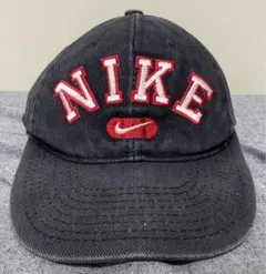 NIKE 90's 刺繍ロゴ 黒キャップ