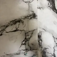 月型ペンダント ネックレス 水色ストーン