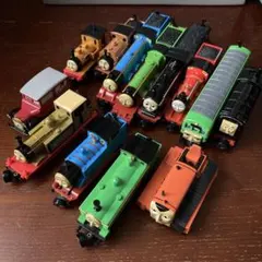 機関車トーマス 12台 トーマスエンジンコレクション - メルカリ