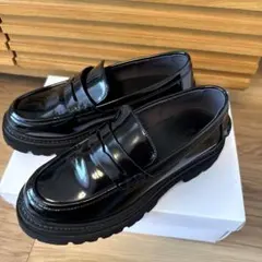 出品終了間近　LE TALON厚底モールドローファー 24