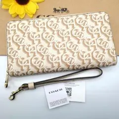 COACH 長財布 新品 チョーク お札入れ 小銭入れ リストレット - メルカリ