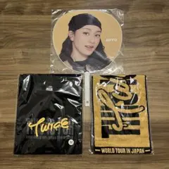 TWICE JIHYO うちわ・Tシャツ・タオルセット TWICE JIHYO うちわ・Tシャツ・タオルセット - メルカリ