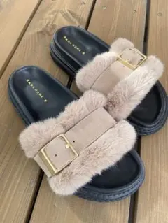 ZARA フラットサンダル ベージュ