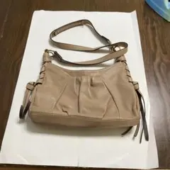 サザビー　ベージュ レザー ショルダーバッグ フリル　中古