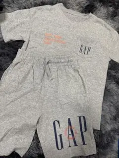 GAP Tシャツ ショートパンツ セットアップのサムネイル