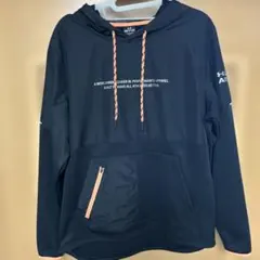 UNDER ARMOUR アンダーアーマープルオーバーブラック　サイズSM