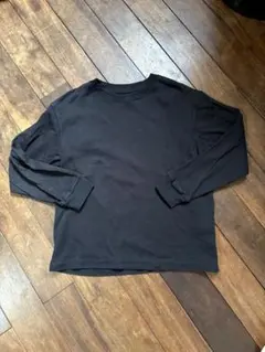 ユニクロ　ロングTシャツ　ブラック　140サイズ