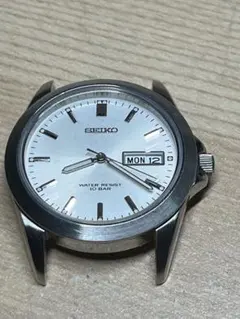 SEIKO クォーツ　7N43-0AP0 DAYDATE 10BAR ジャンク品のサムネイル