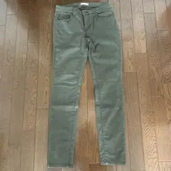 UNIQLO ユニクロオリーブグリーン スキニーパンツ