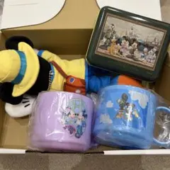 ディズニー くっつきぬいぐるみ ミッキー バケパ　コップなど