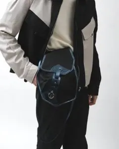 kiko kostadinov solva pouch バッグのサムネイル