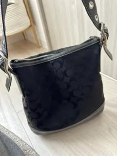 Coach ブラック ショルダーバッグ